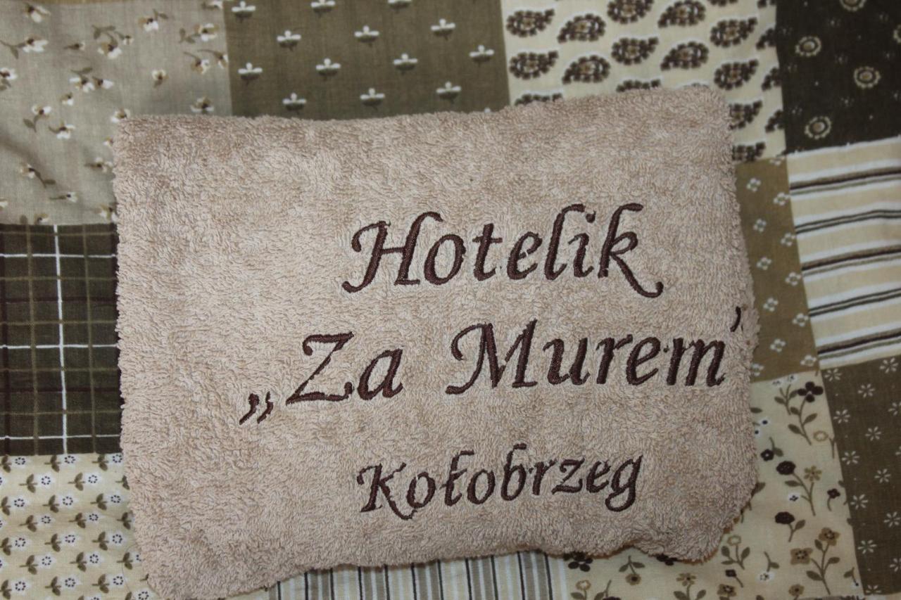Za Murem *